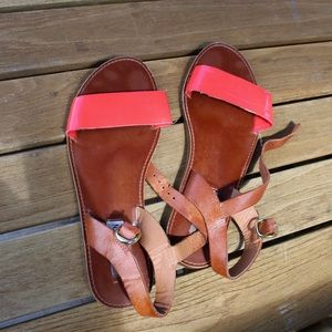 STEVE MADDEN - Donddi Leather Sandals
